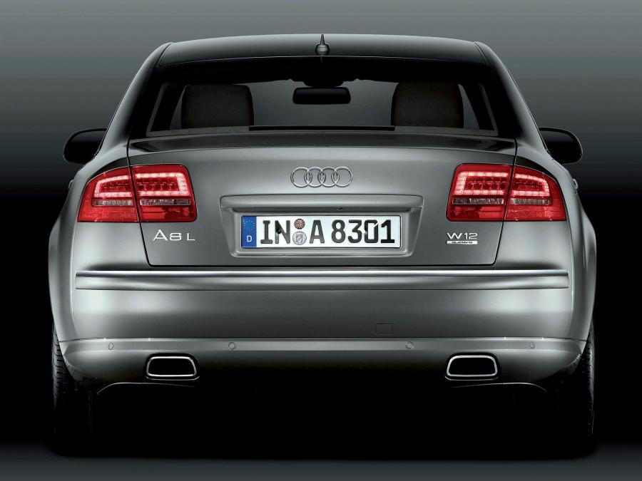  Audi A8 L W12 Quattro (D3) 2008 года  (фото 15 из 20)